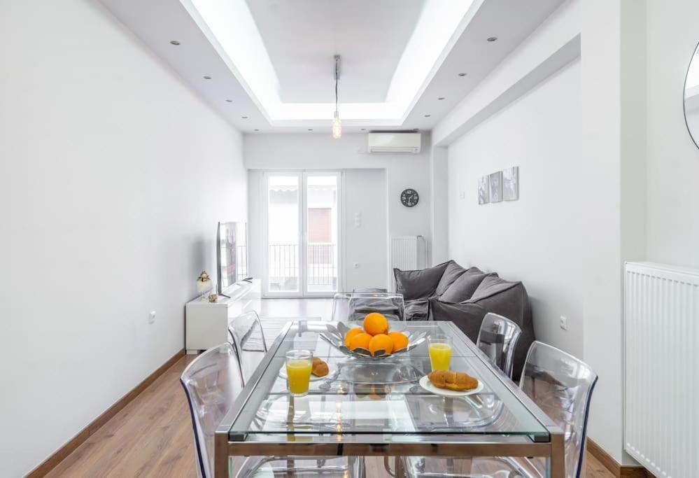 Modernised Athenian Apartment /W 2Br & 2Ba Zewnętrze zdjęcie