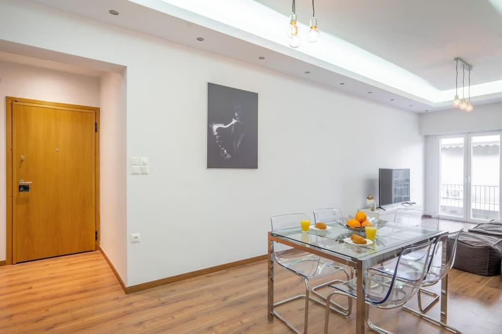 Modernised Athenian Apartment /W 2Br & 2Ba Zewnętrze zdjęcie