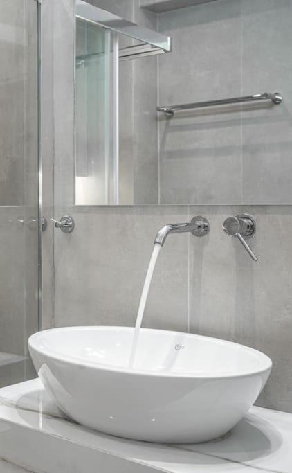 Modernised Athenian Apartment /W 2Br & 2Ba Zewnętrze zdjęcie